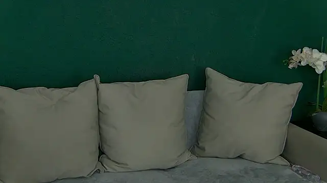 SkinnyNatty online show from March 30, 2026, 3:51 am