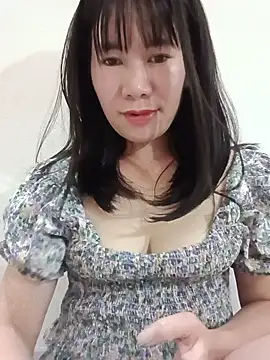 Snapshot of Bondgirl_9 chatting on August 1, 2026, 8:08 pm Bondgirl 9 online show from August 1, 2026, 8:08 pm
