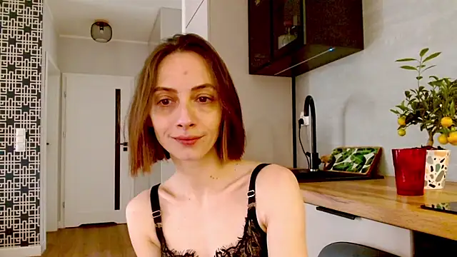 misssweet online show from May 19, 2026, 3:18 pm