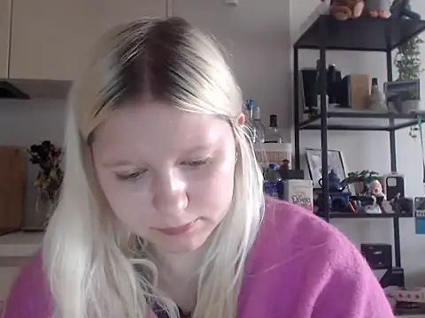 Snapshot of LenaSecret19 chatting on June 10, 2026, 6:12 am LenaSecret19 online show from June 10, 2026, 6:12 am