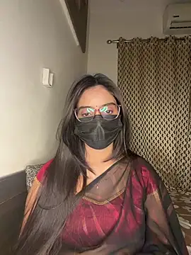 nikki catz online show from April 20, 2026, 4:32 pm