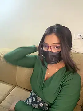 nikki catz online show from April 21, 2026, 6:55 pm