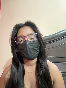 Snapshot of nikki_catz chatting on July 24, 2026, 4:27 pm nikki catz online show from July 24, 2026, 4:27 pm