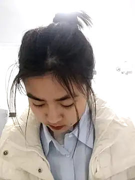 Yunhan 27 online show from March 9, 2026, 10:08 am