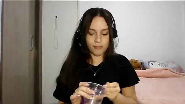 Willowlk online show from March 27, 2026, 10:42 pm