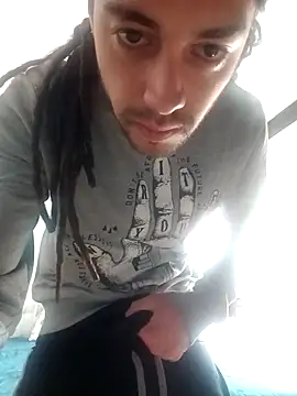 Rodrigotavares13579 online show from March 3, 2026, 2:23 pm