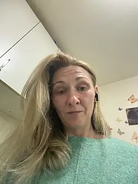 Secret Ladyx online show from April 22, 2026, 9:22 am