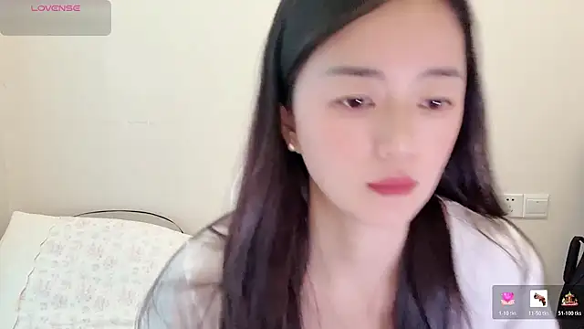 Snapshot of jinxiyao01 chatting on August 4, 2026, 2:48 am jinxiyao01 online show from August 4, 2026, 2:48 am