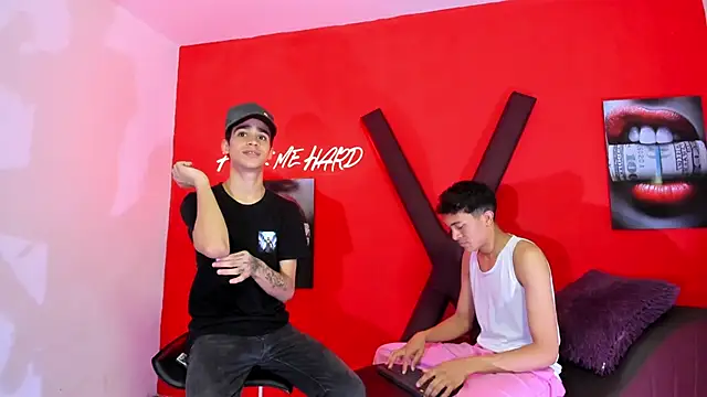 SKYN MAN online show from March 11, 2026, 1:33 am