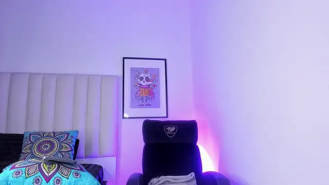 morenaza 019 online show from April 21, 2026, 8:23 pm