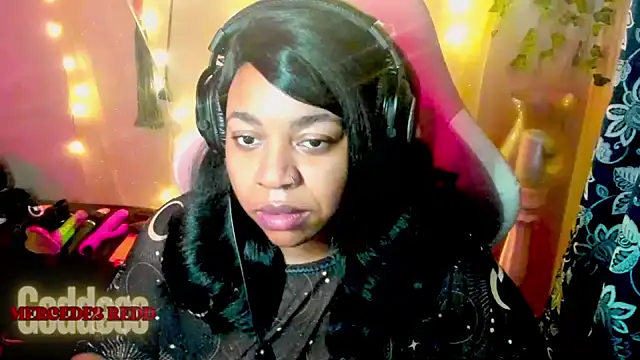 Goddess MercedesRedd online show from May 17, 2026, 12:56 pm