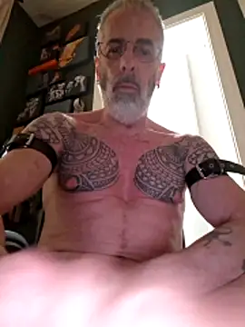 XXX666HEIL online show from May 16, 2026, 3:22 pm