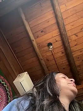 Geovana blan online show from April 26, 2026, 2:04 pm