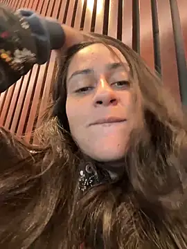 Geovana blan online show from April 28, 2026, 4:12 pm