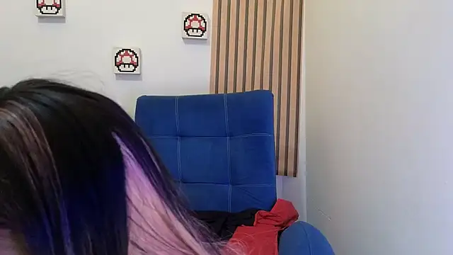 Caroline hernandes online show from April 5, 2026, 12:46 pm