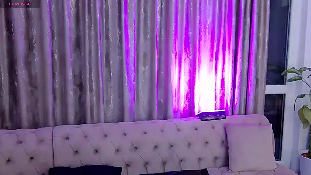 Snapshot of NataliePierce chatting on May 2, 2026, 10:04 pm NataliePierce online show from May 2, 2026, 10:04 pm