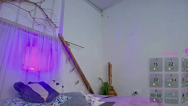 Snapshot of marianafoxx_ chatting on March 8, 2026, 1:37 pm marianafoxx online show from March 8, 2026, 1:37 pm