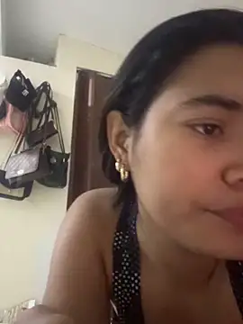 Sweetroseof online show from March 22, 2026, 9:18 pm