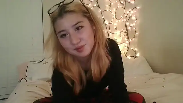 Silverbabyyy2007 online show from June 5, 2026, 2:07 am