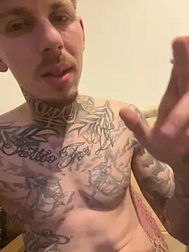 Antonio1998F online show from March 3, 2026, 11:10 pm