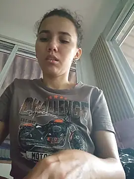 Isabella Stark online show from March 31, 2026, 11:32 am