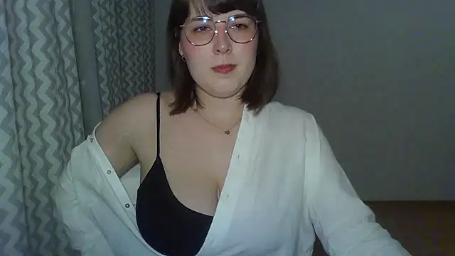 ClaraHard online show from April 15, 2026, 7:58 pm