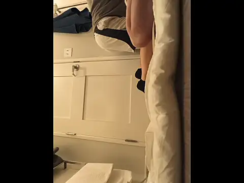 luckilyfound3 online show from March 31, 2026, 8:53 pm