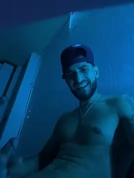 chuly00 online show from March 5, 2026, 4:19 am