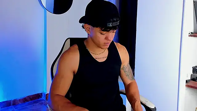 Noah brown 2 online show from April 17, 2026, 3:53 am