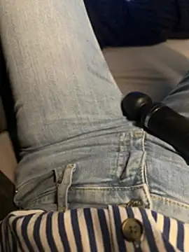 aleexii s online show from April 16, 2026, 7:58 pm