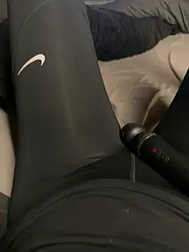 aleexii s online show from April 23, 2026, 7:05 pm