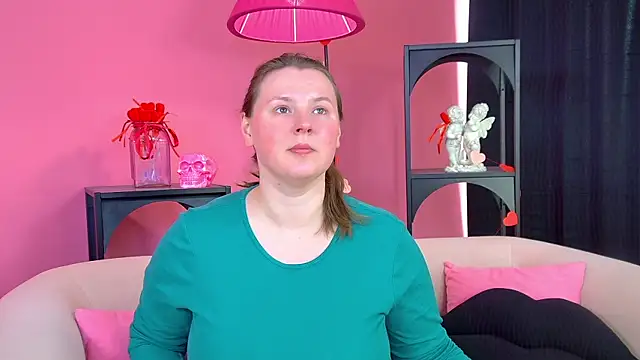 Snapshot of MelodyMoores chatting on May 11, 2026, 6:30 am MelodyMoores online show from May 11, 2026, 6:30 am
