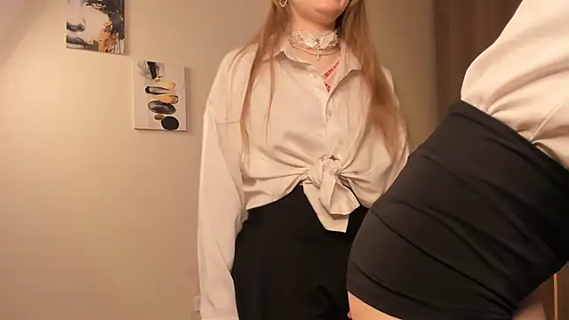 ShawanaCronenberg online show from March 6, 2026, 7:43 pm