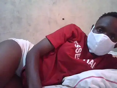 Snapshot of Ammiiey chatting on May 10, 2026, 12:43 pm Ammiiey online show from May 10, 2026, 12:43 pm