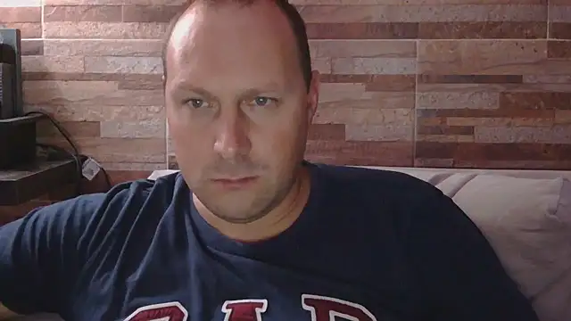 lustonfan online show from April 21, 2026, 2:37 am