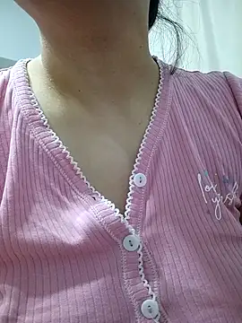 Emi hot1 online show from March 13, 2026, 5:08 pm