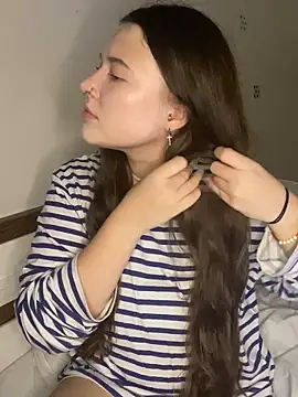 KristieKitty online show from March 26, 2026, 7:14 am