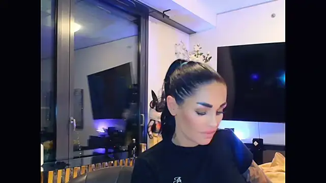 AMBER HARD online show from April 26, 2026, 3:26 am