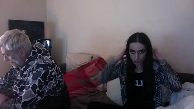 Snapshot of chiara-mario chatting on March 21, 2026, 12:26 am chiara-mario online show from March 21, 2026, 12:26 am