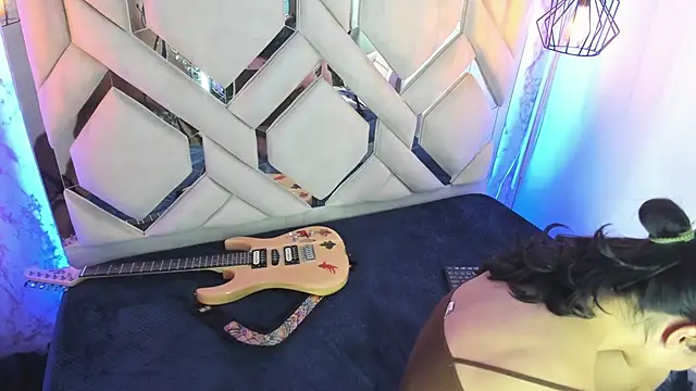 Mystical meteor online show from April 21, 2026, 1:42 am