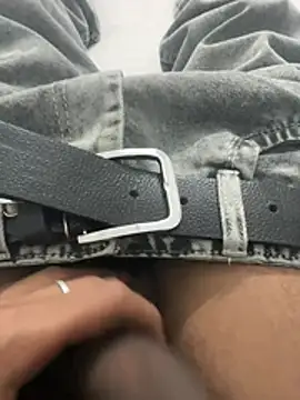 angelmoumita online show from March 19, 2026, 9:41 pm