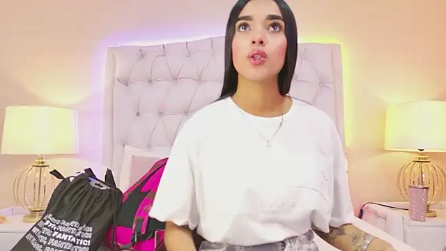 MeganRoseh online show from April 20, 2026, 8:32 pm