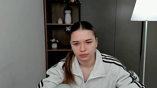 TonyaOgborn online show from March 6, 2026, 5:26 am