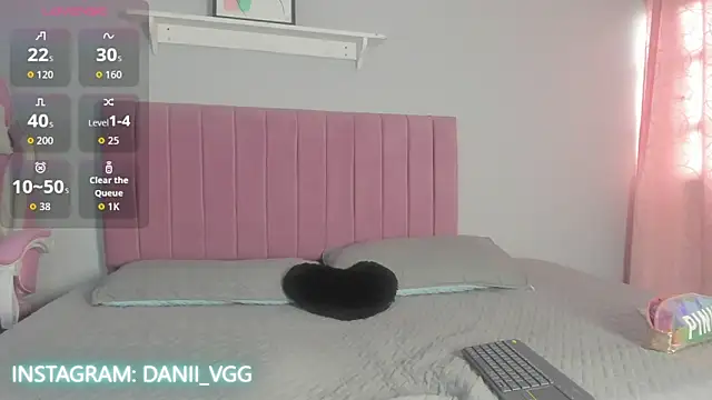 daniii-vgg online show from March 19, 2026, 1:37 pm