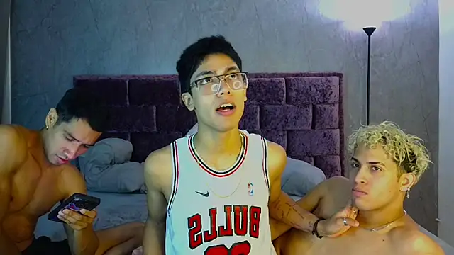 Wild Squad online show from April 30, 2026, 6:58 pm