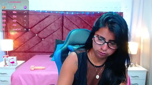 Snapshot of Alisha_Gamskar13 chatting on May 14, 2026, 1:23 am Alisha Gamskar13 online show from May 14, 2026, 1:23 am