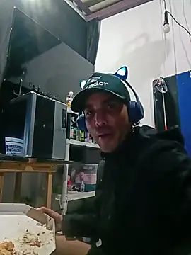soyxx18 online show from May 24, 2026, 11:32 pm