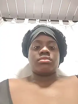 YourLiaa  online show from April 19, 2026, 5:07 am