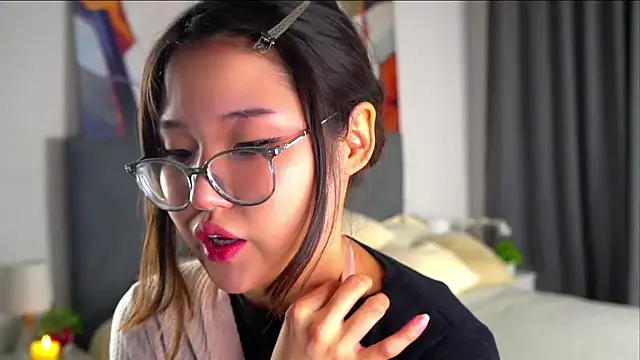 NelleMihalko online show from April 11, 2026, 11:58 am