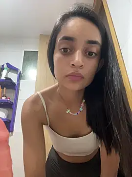 Snapshot of leilani_X chatting on March 17, 2026, 12:04 am leilani X online show from March 17, 2026, 12:04 am